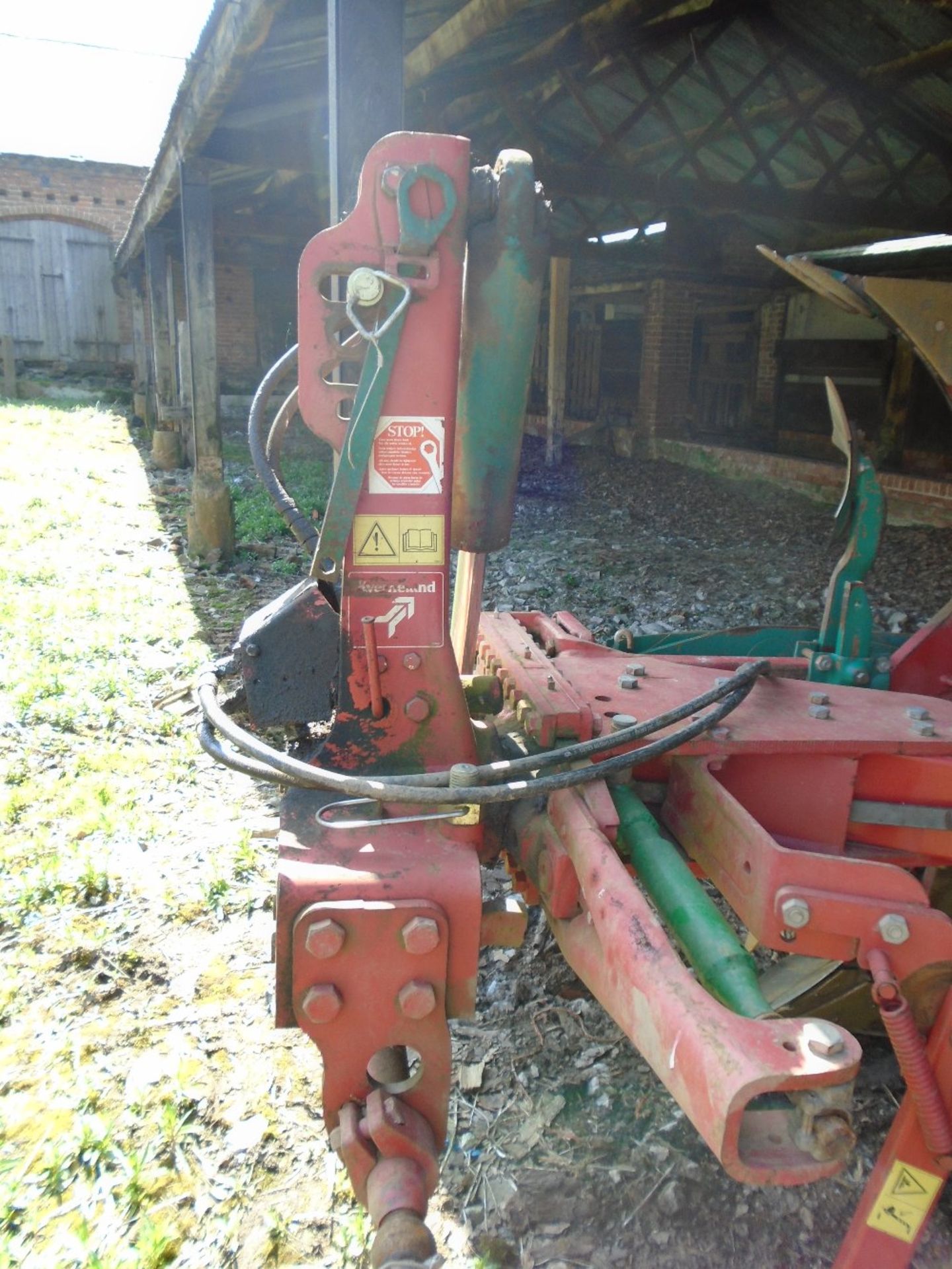 KVERNLAND EM85 5F REV PLOUGH - Bild 4 aus 4