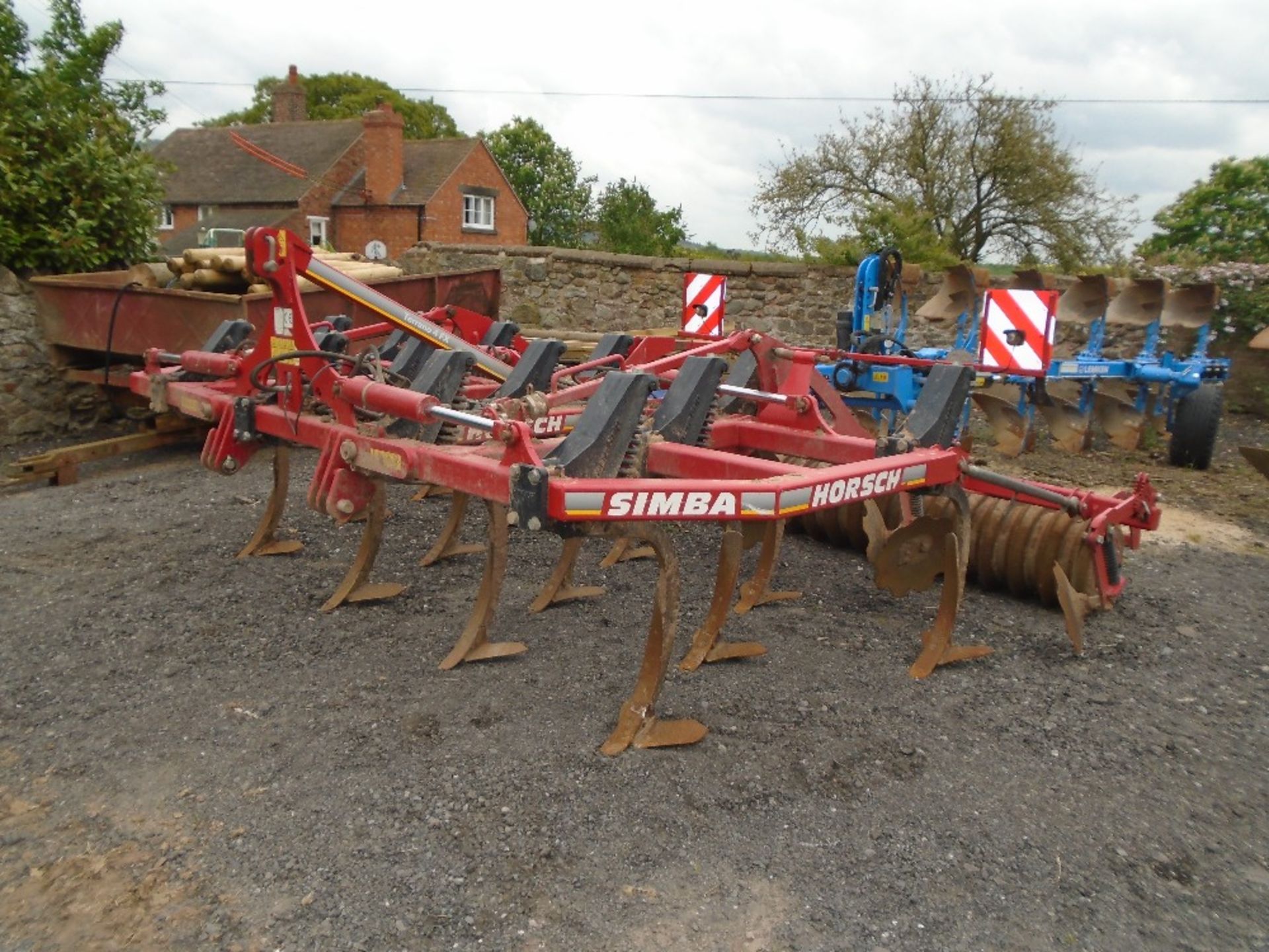 2017 HORSCH TERRANO 4 F X FOLDING CULTIVATOR- 4 METRE,13 AUTO RESET = LEVELLING DISCS - Image 4 of 6