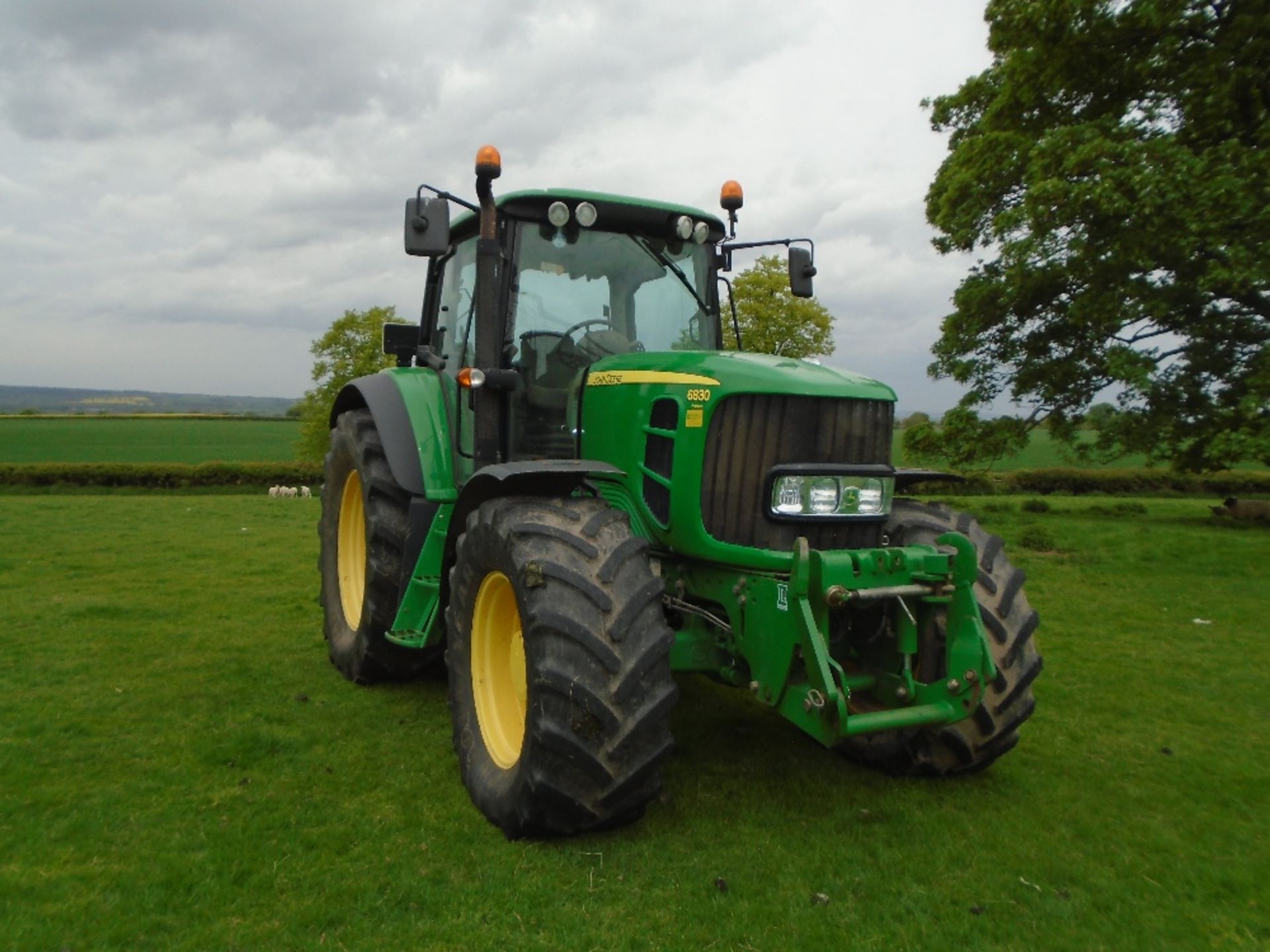 JOHN DEERE 6830 4WD TRACTOR PREMIUM - Image 3 of 12