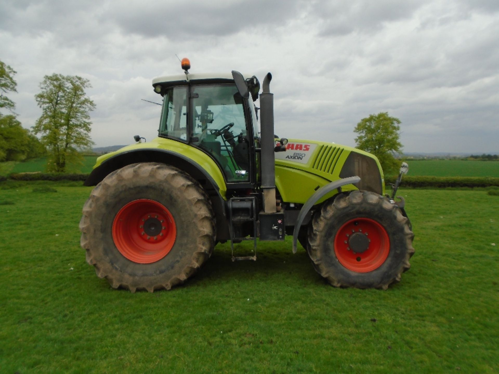 CLAAS AXION 850 - Bild 3 aus 5