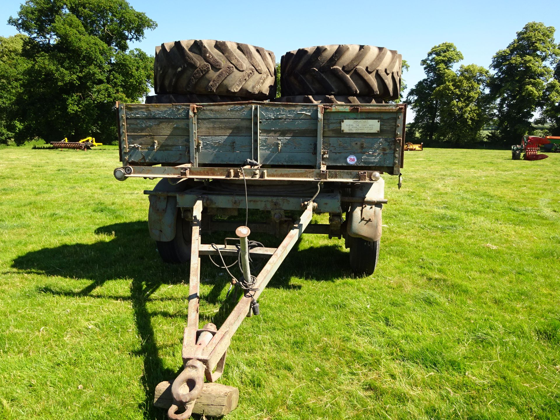 TASKER 4 WHEEL EX RAF TRAILER - Image 2 of 2