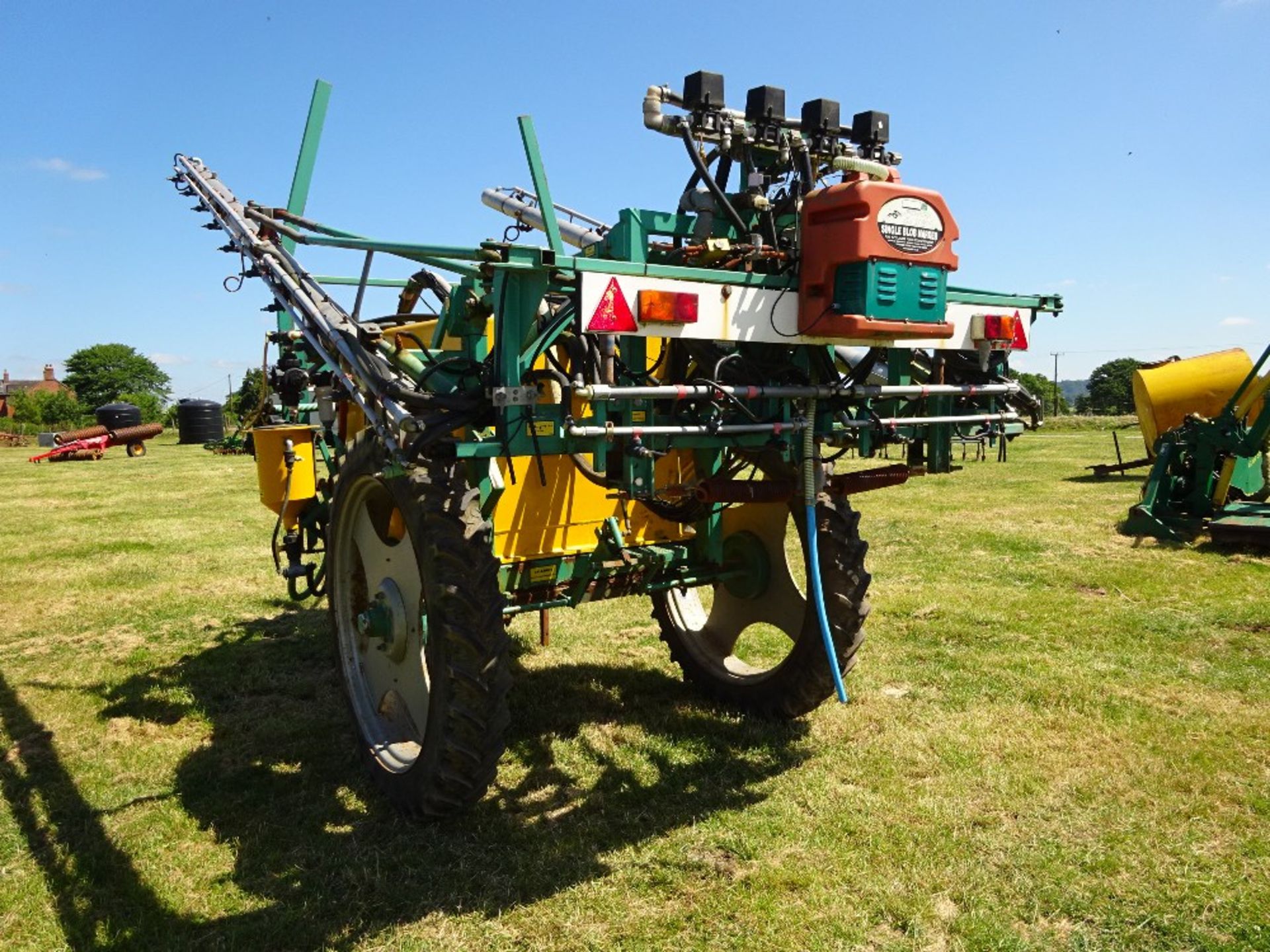 12M CLEARACRE AIRTEC SPRAYER- HYDRAULIC FOLDING WORKS - Image 3 of 3