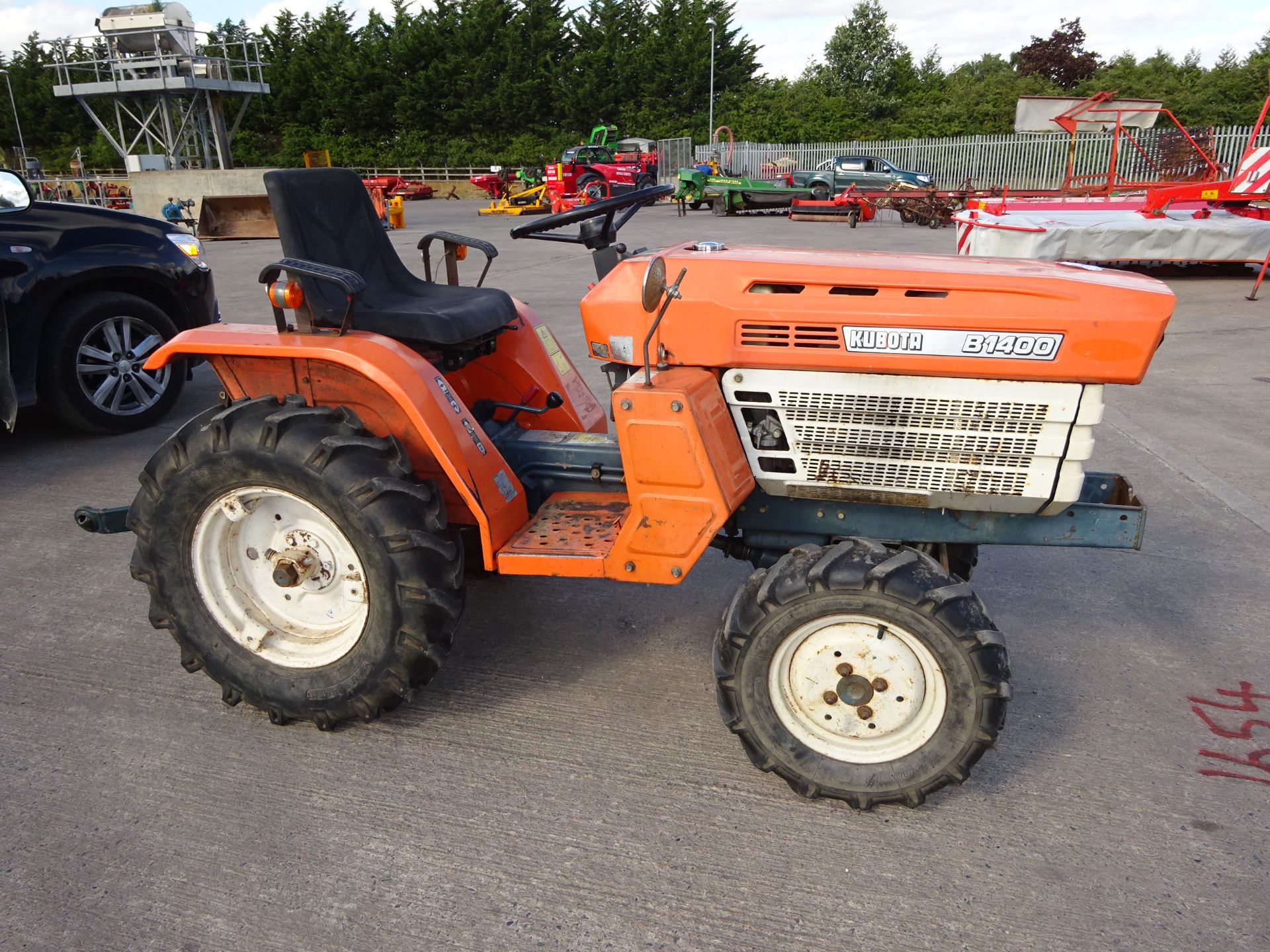 KUBOTA B1400