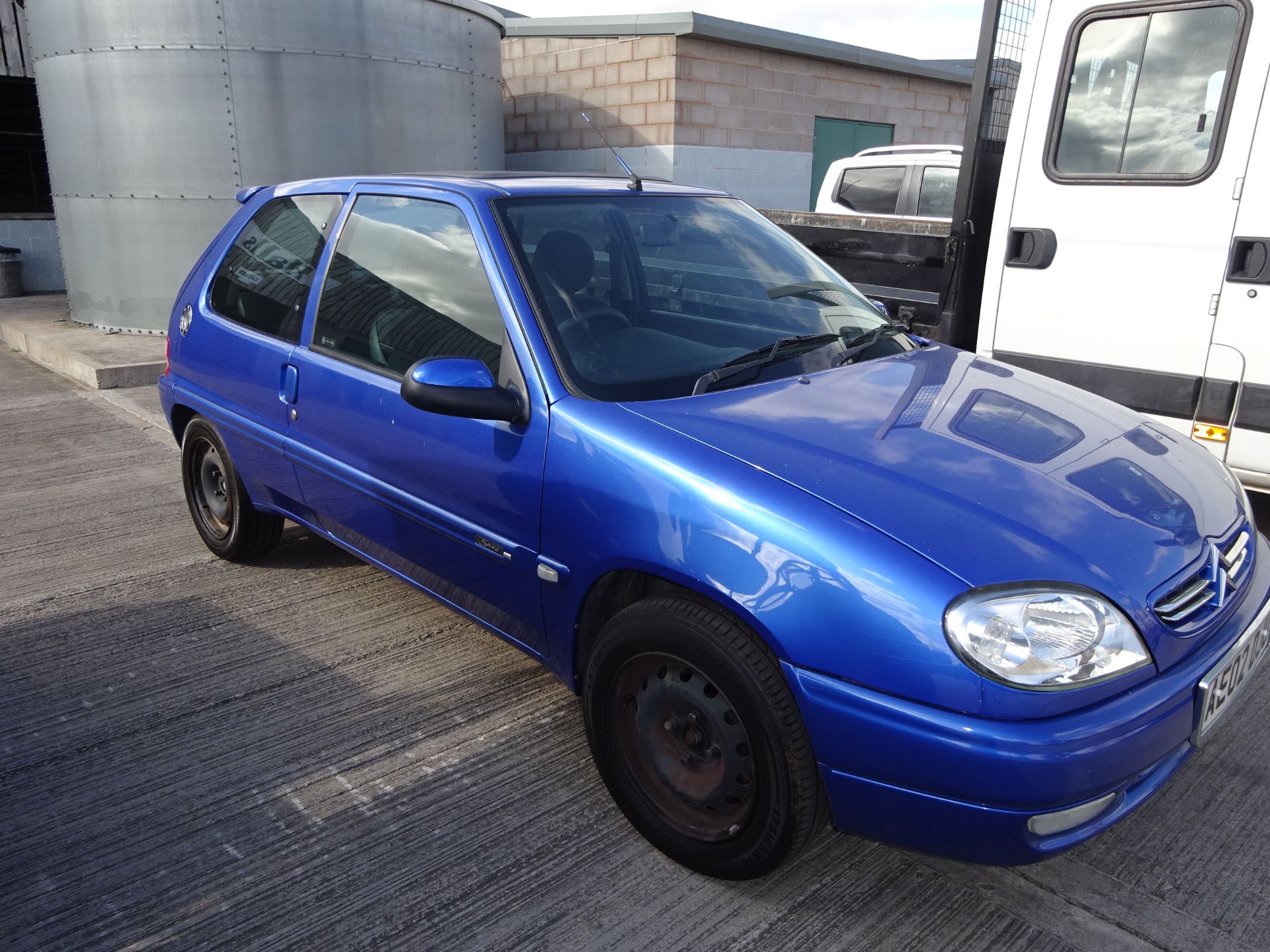 CITROEN SAXO 12 MONTHS MOT AUTOMATIC 02 PLATE 38,000 MILES - Image 2 of 3