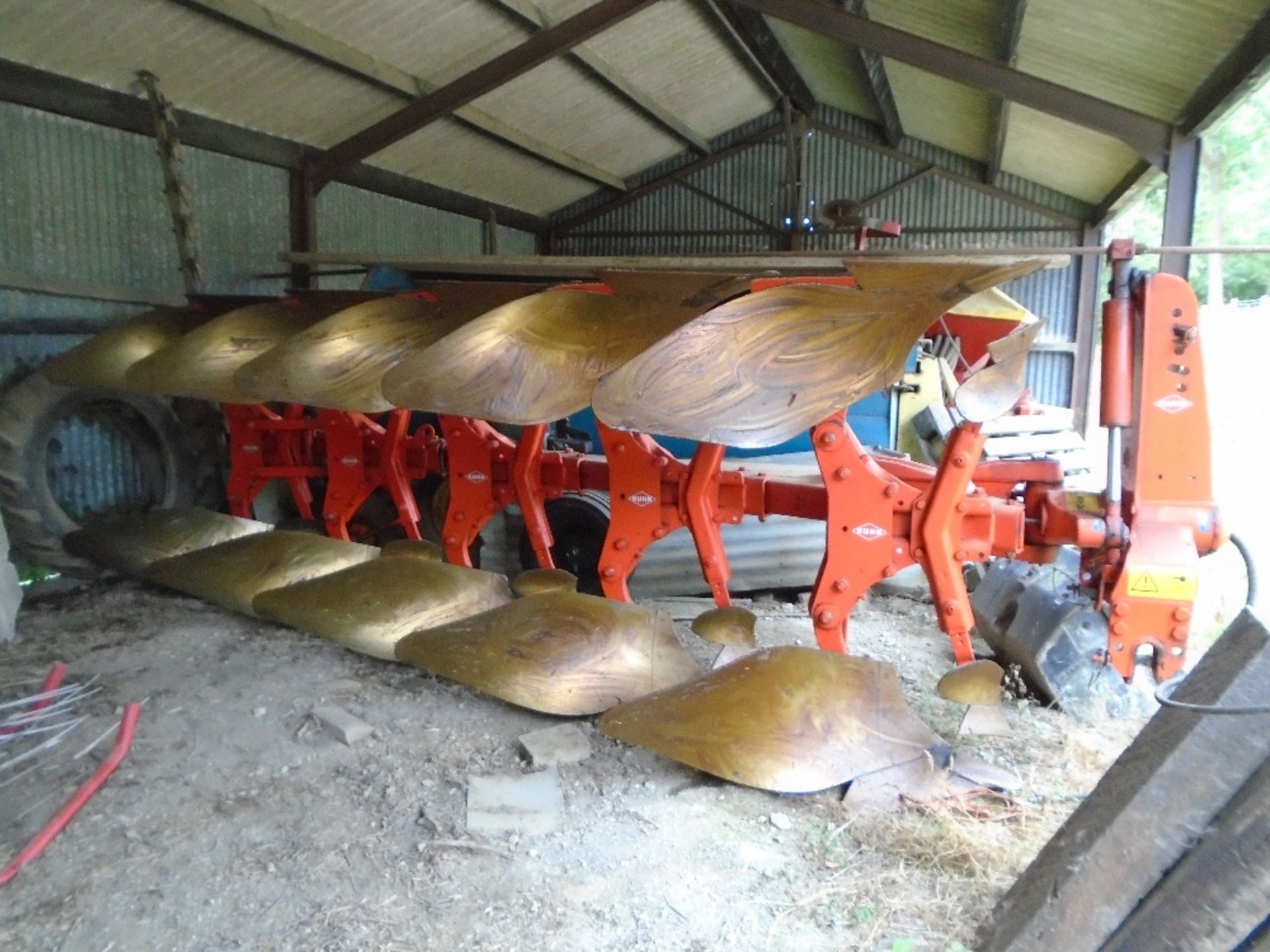2012 Kuhn multi master 5 furrow plough, done approx. 500 acres