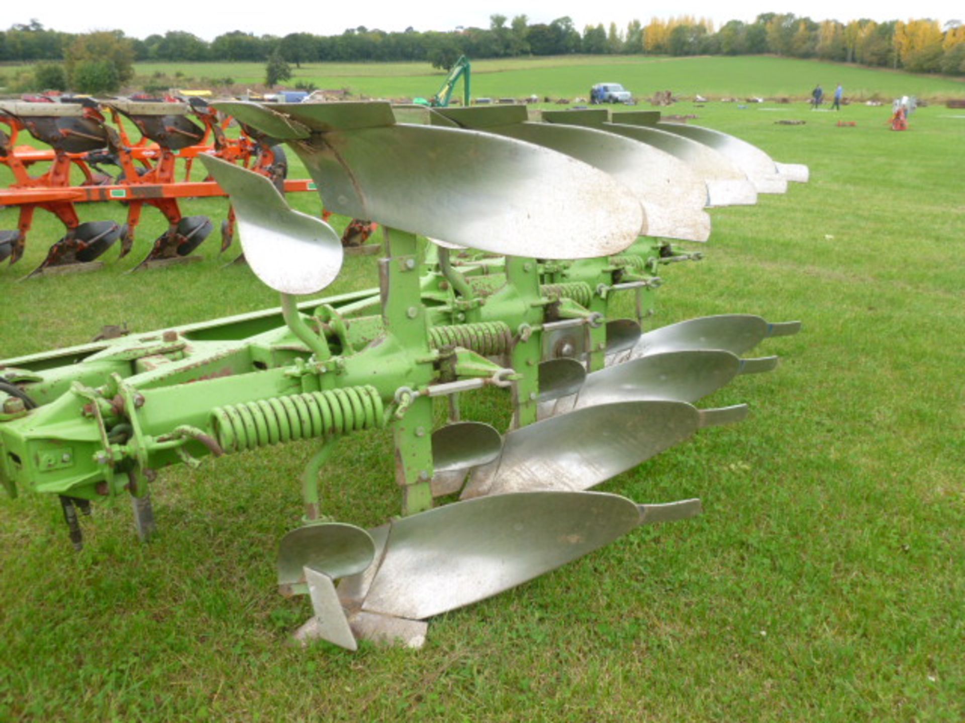 DOWDESWELL 4 FURROW REVERSIBLE PLOUGH - Image 2 of 3