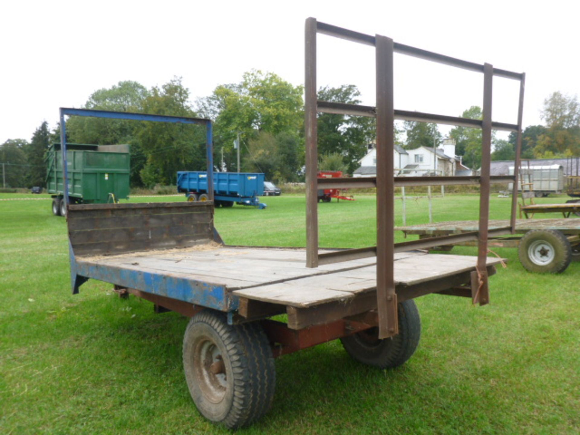 13FT MANFORD BALE TRAILER - Image 2 of 2