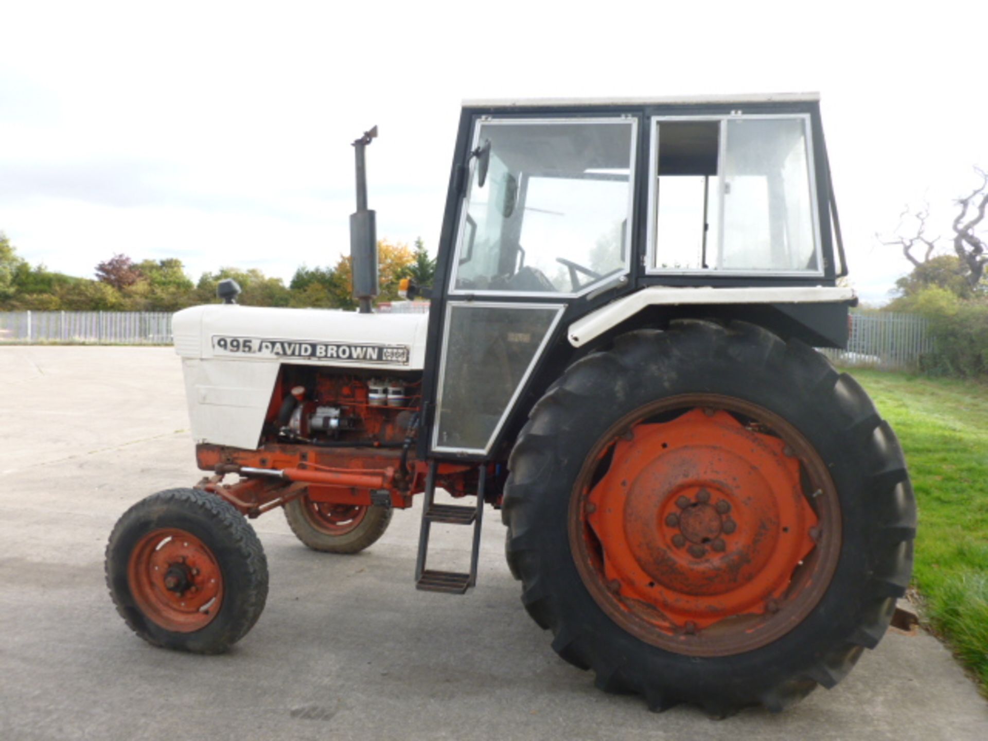 DAVID BROWN 995 C/W LOW PROFILE CAB (BARN FIND) - Image 2 of 3