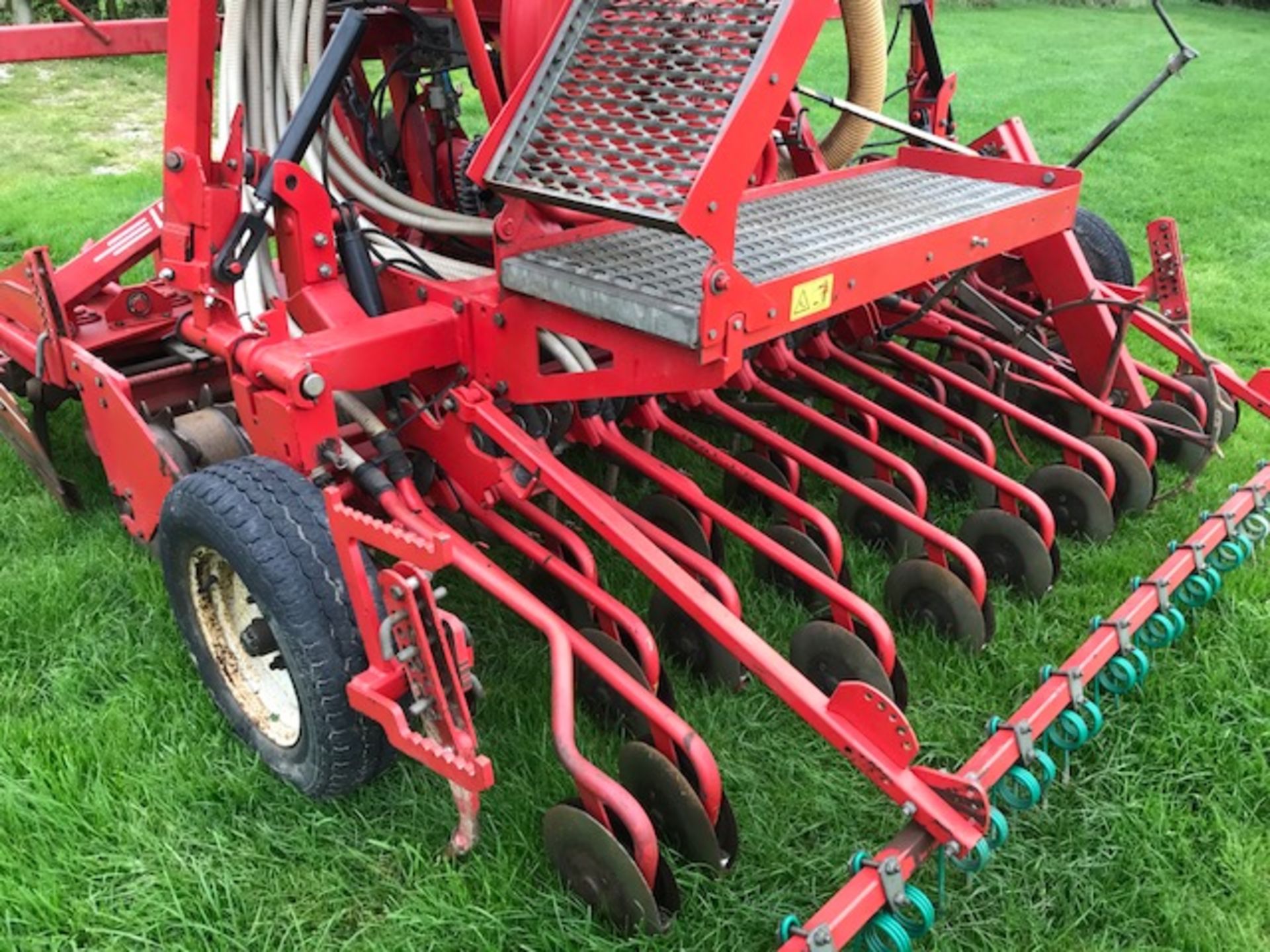 SPRING TYRE CULTIVTOR WITH CRUMBLE ROLLE - Image 9 of 9