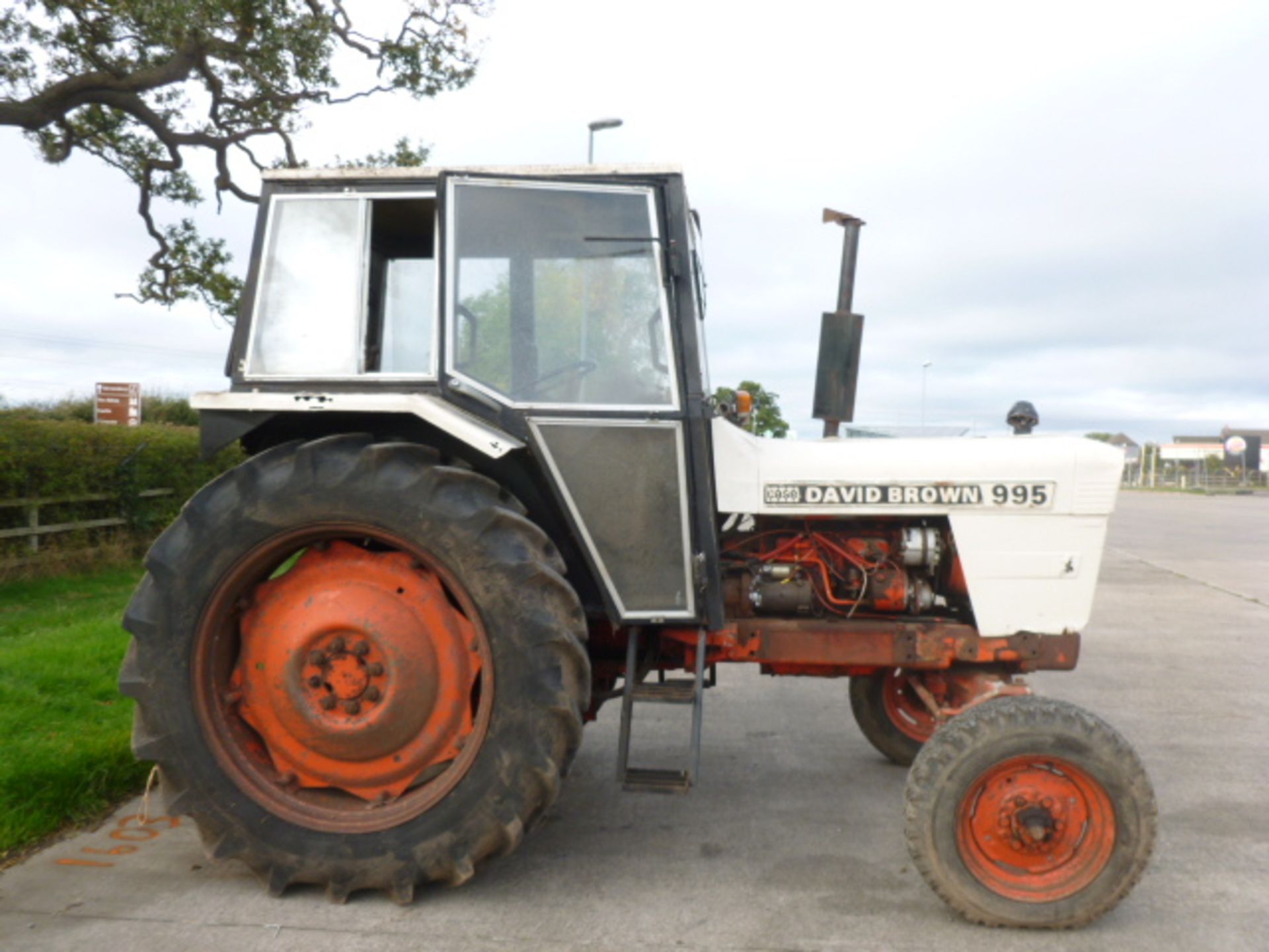 DAVID BROWN 995 C/W LOW PROFILE CAB (BARN FIND) - Image 3 of 3