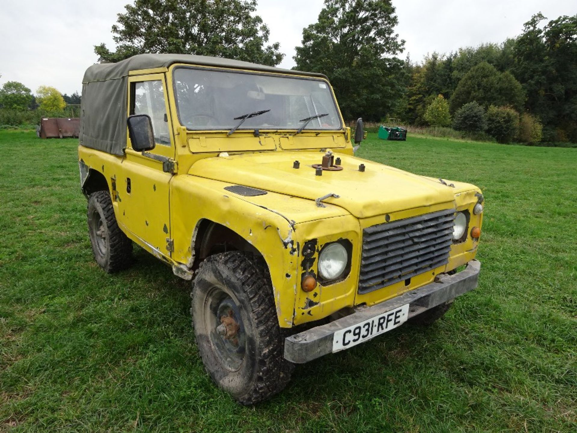 Land Rover Defender 90 soft top ex Mod (engine refurb & cambelt 2017) 220286 Km 1985 Reg No. C931