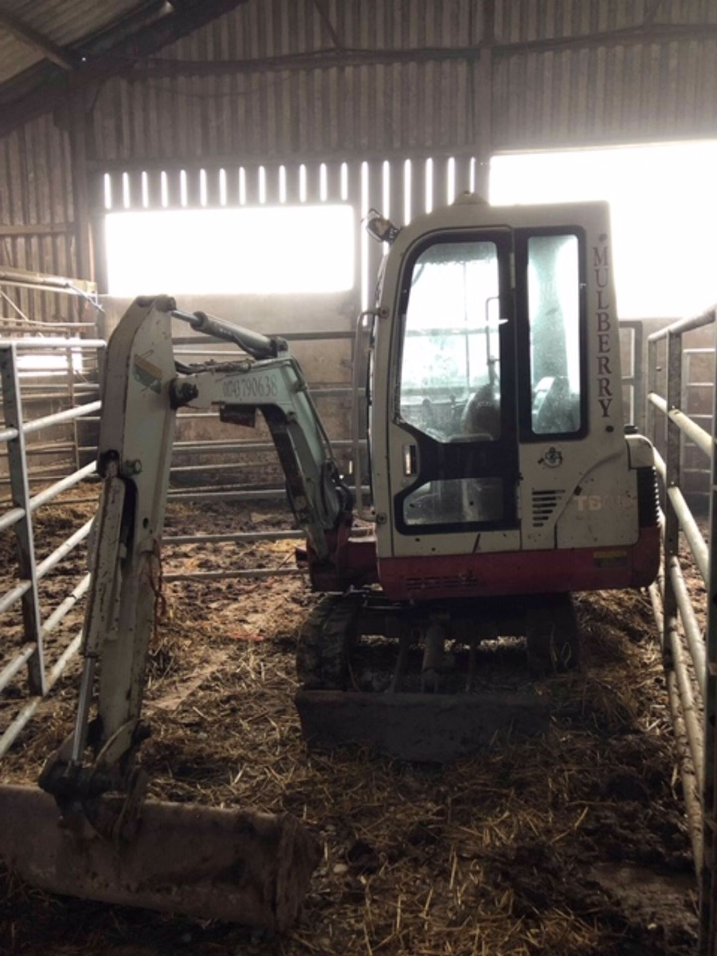 TAKEUCHI TB016 (2000) 4014 HOURS 4 BUCKETS EXTENDING TRACKS NEW TRACKS AND IDLERS