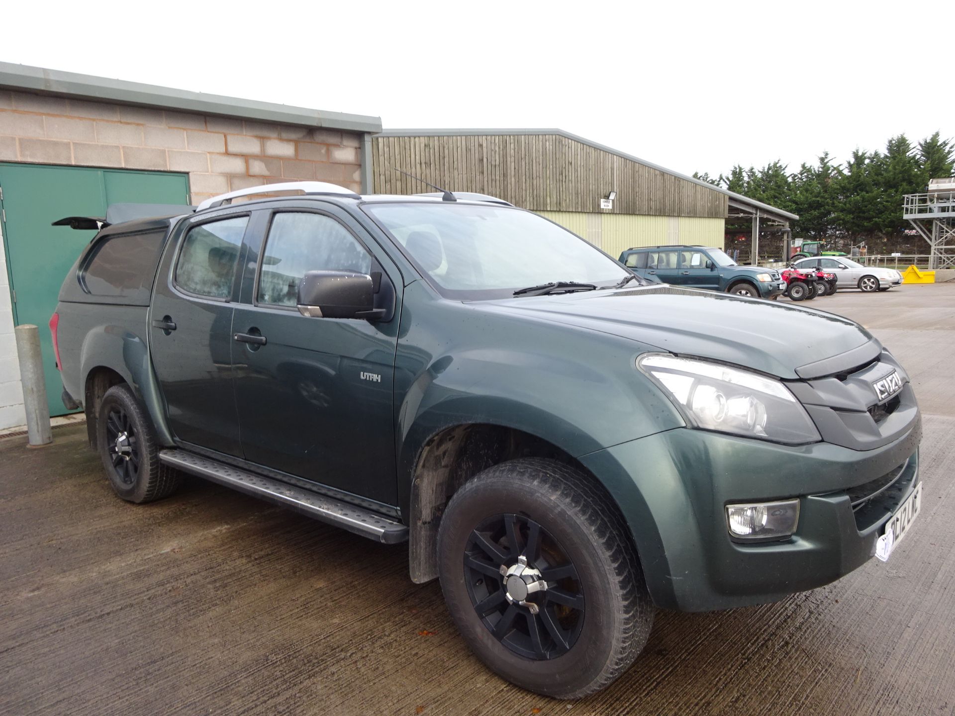 ISUZU HUNSTMAUN, MANUAL 88,400 MILES PART SERVICE HISTORY GREEN, BL12 LWC