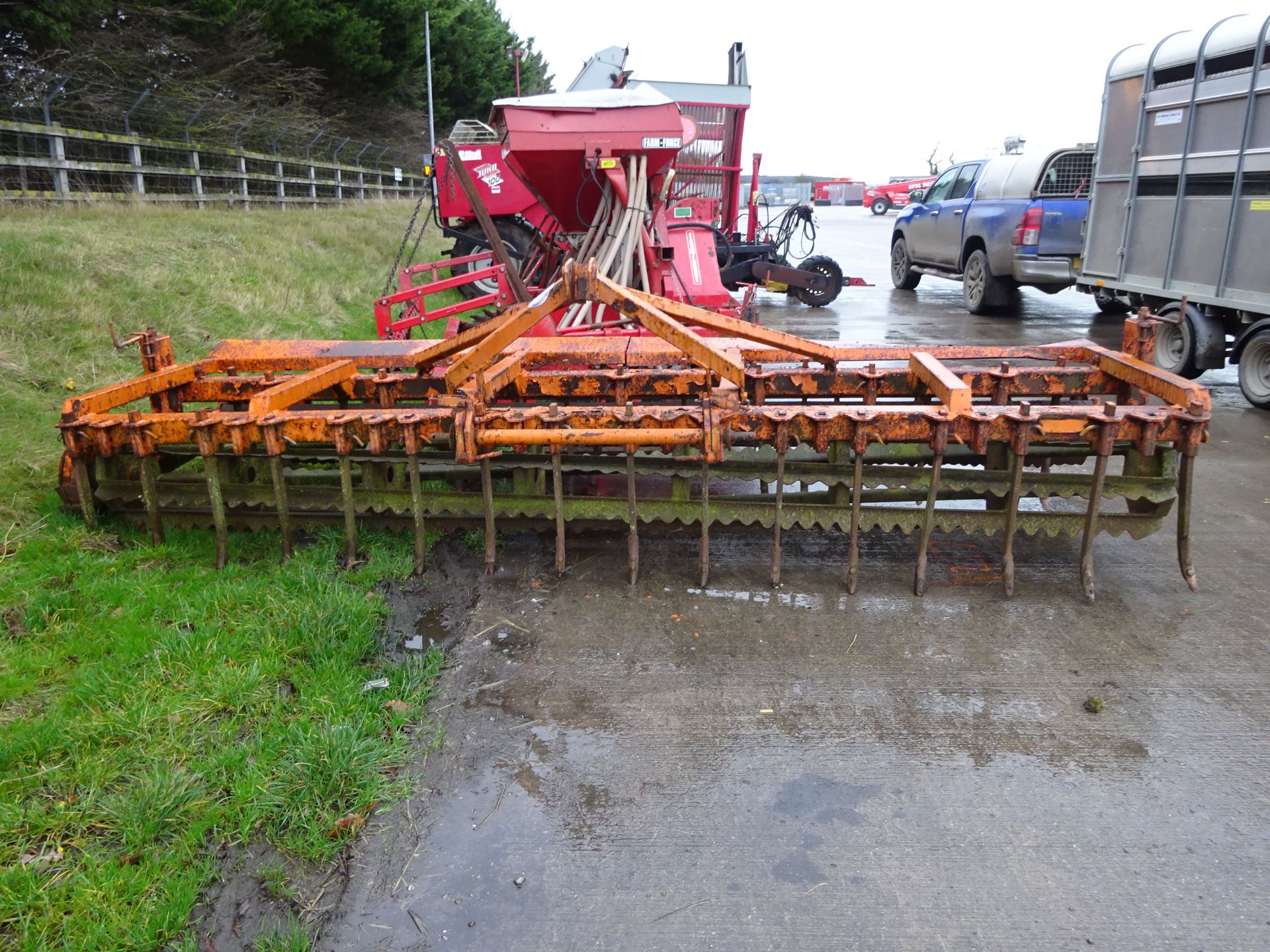 S.K.H. CRUMBLER 4 METRE WIDE GOOD CONDITION