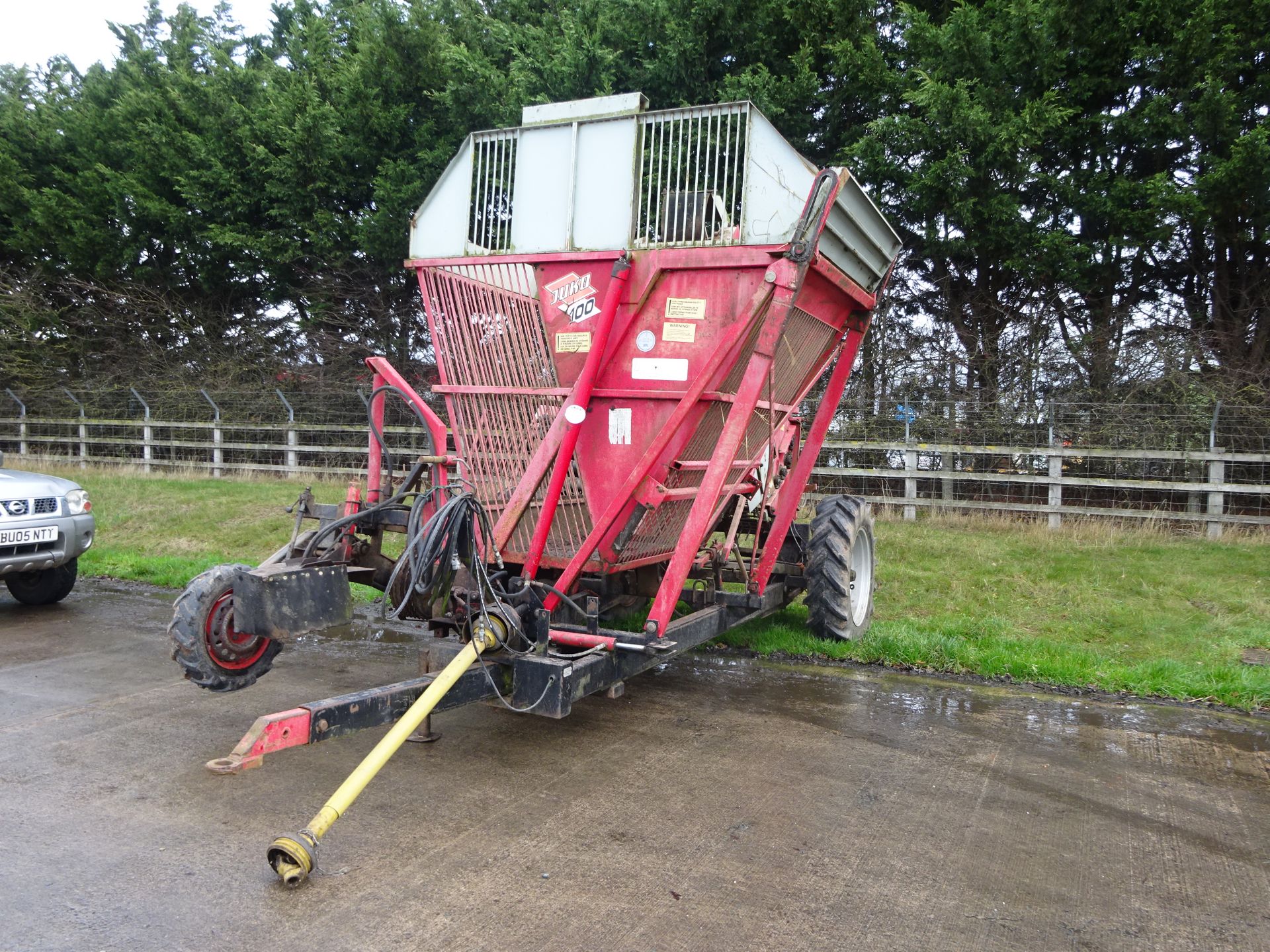 JUKO 100 SINGLE ROW BEET HARVESTER