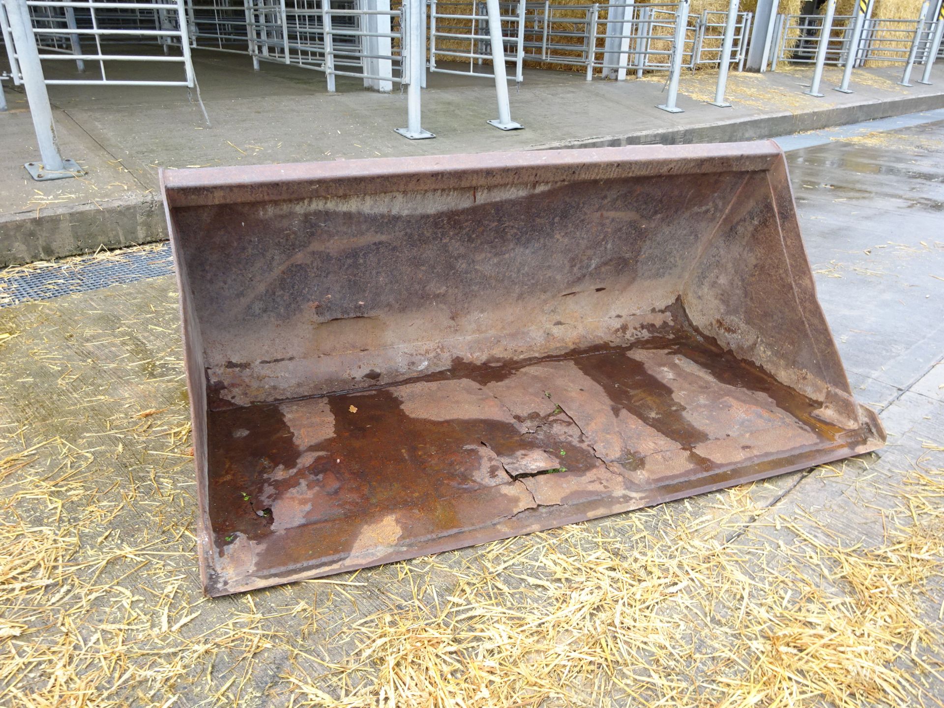 JCB REHANDLING BUCKET