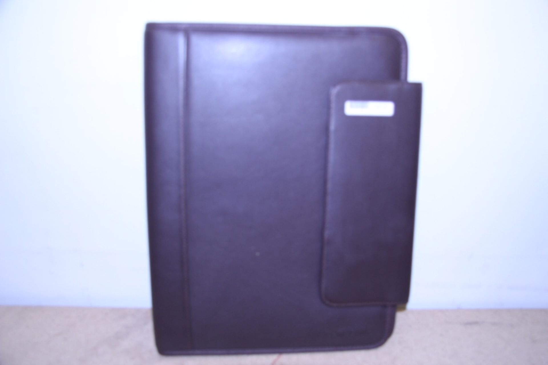 V Brand New Samsonite Brown Leather Executive Folder With Two Inner Pockets-Small Note Pad- - Image 2 of 2