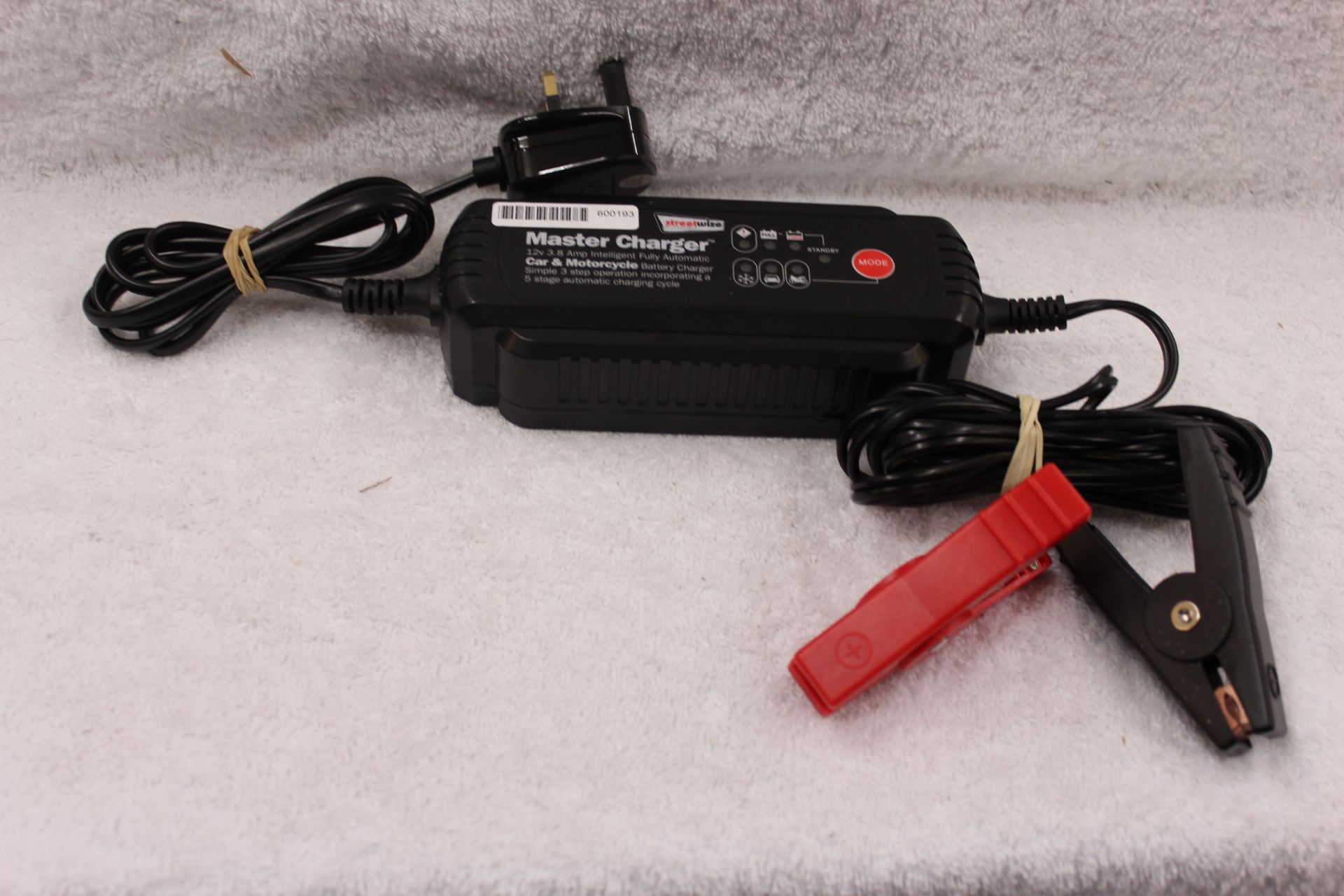 Grade U 12v 3.8 amp Street Wize Master Charger For Car & Motorcycle