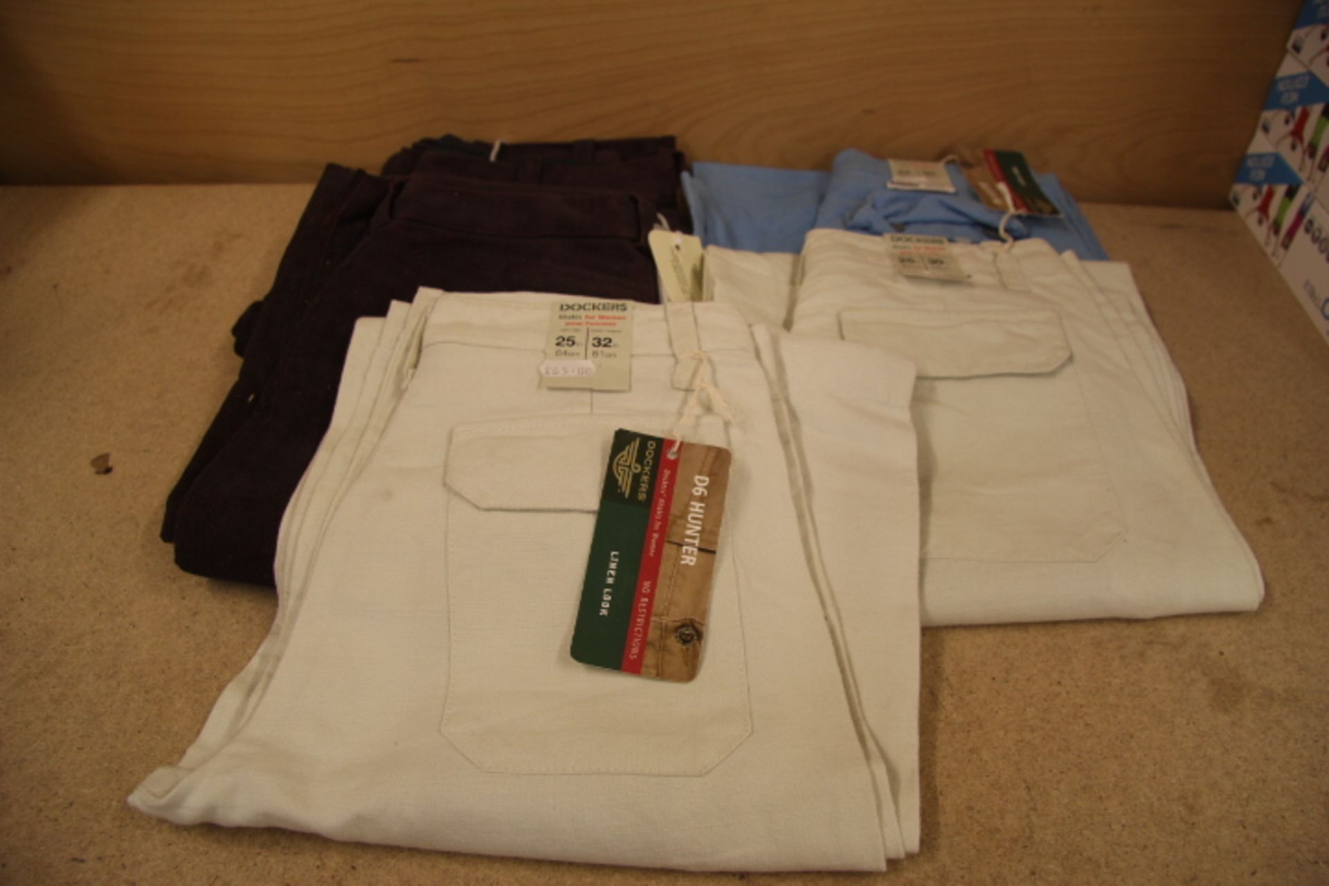 V Brand New A Lot Of Five Various Pairs Dockers Trousers 25 Waist