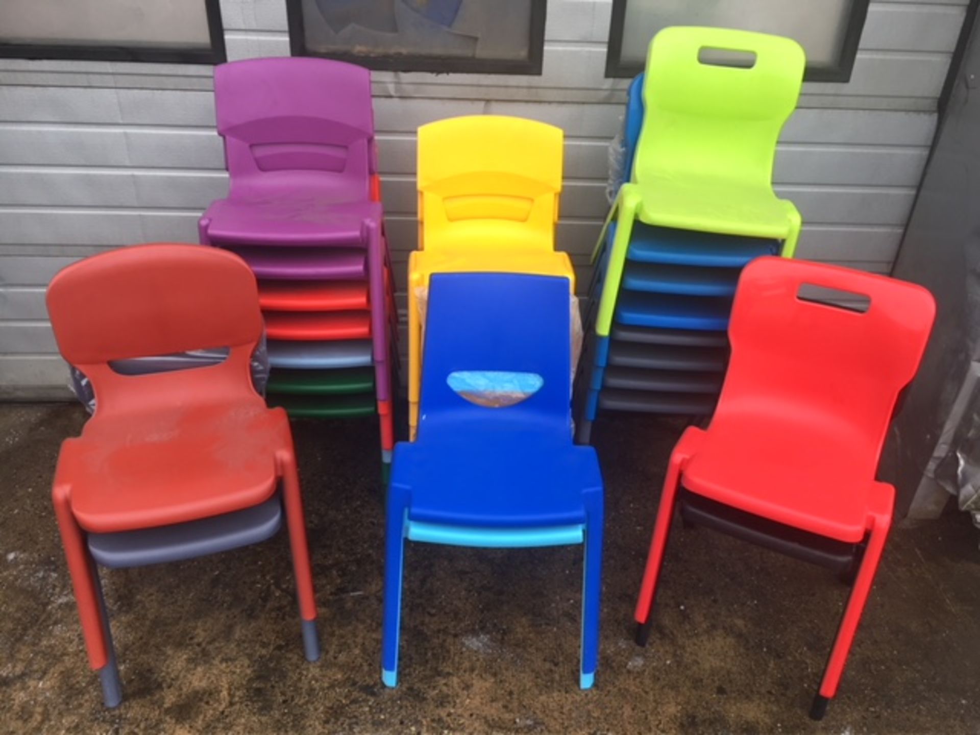 V Grade A Manufacturer Samples - Mostly Brand New Approx 27 Office & School/Nursery Chairs Inc