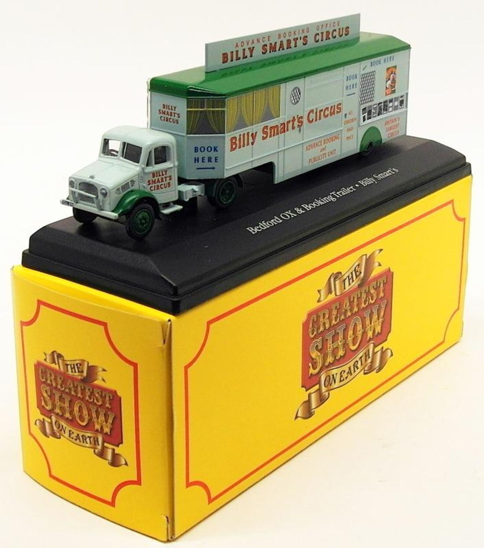 V Brand New Collectors Edition Die-Cast Billy Smart's Bedford Ox Truck And Booking Trailer - Mounted - Image 3 of 3