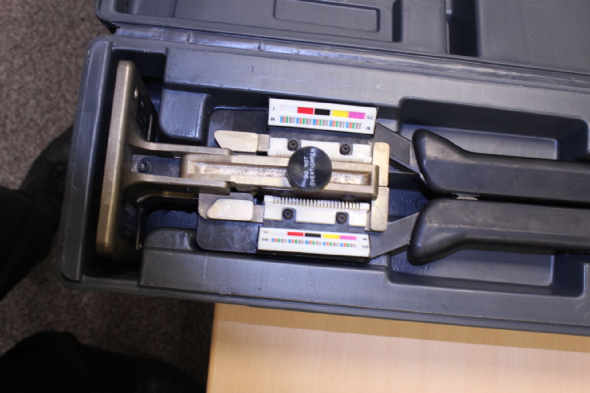 V 2 x AMP Crimpers (For Plugs etc) - Image 2 of 3