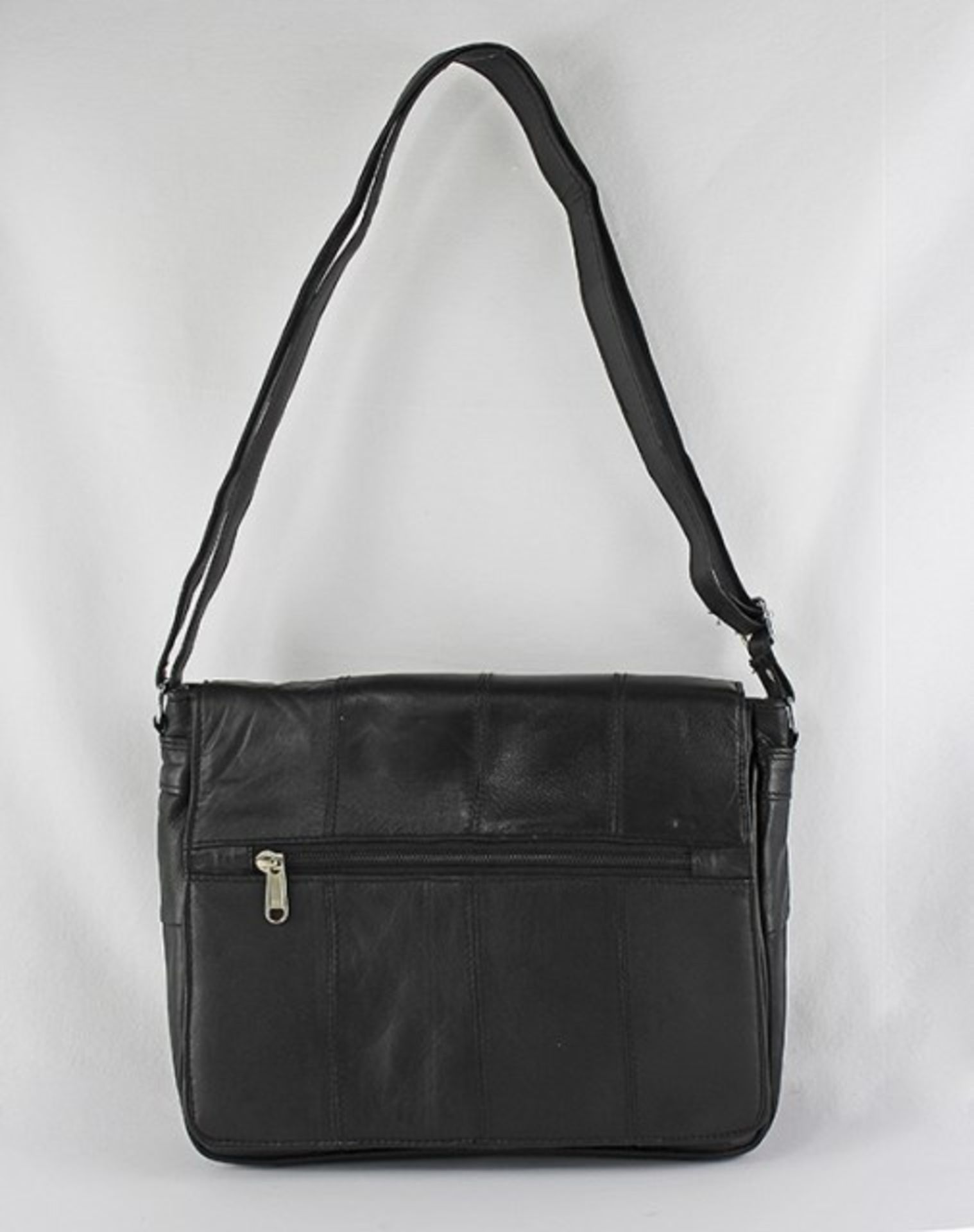V Grade A Ladies Leather Black Panel Shoulder Bag
