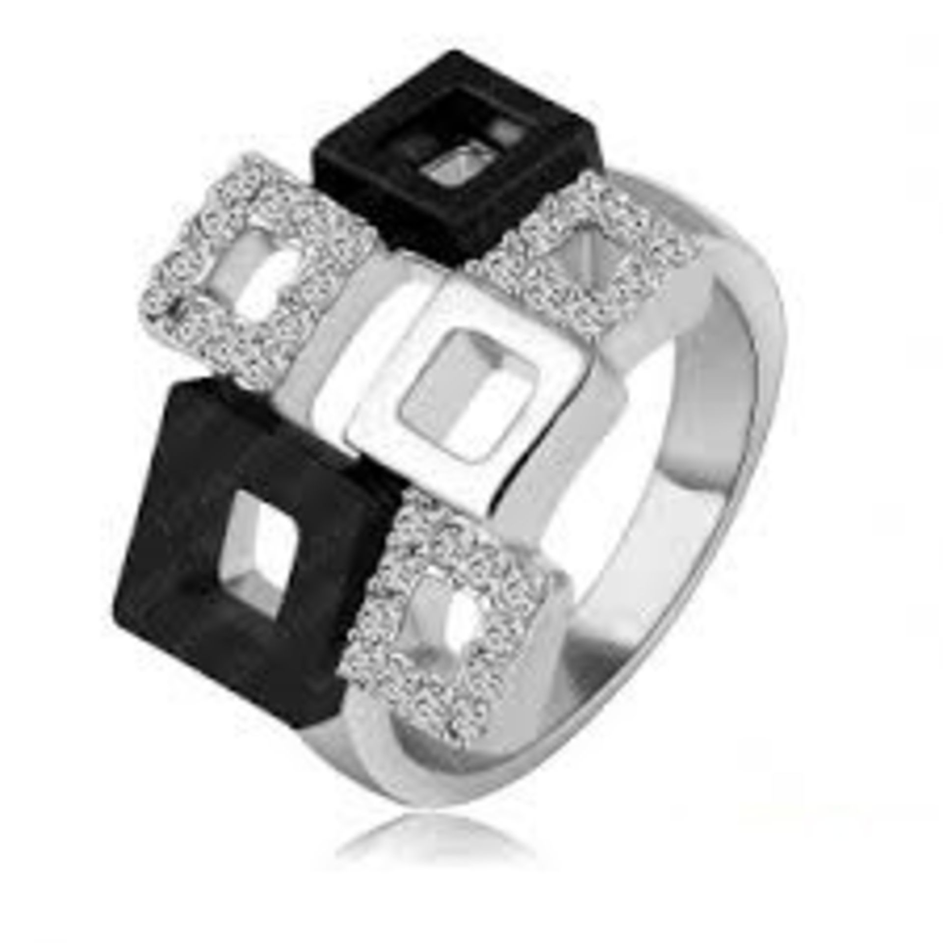 V Brand New Platinum Plated Austrian Crystal Swarovski Element Suare Ring