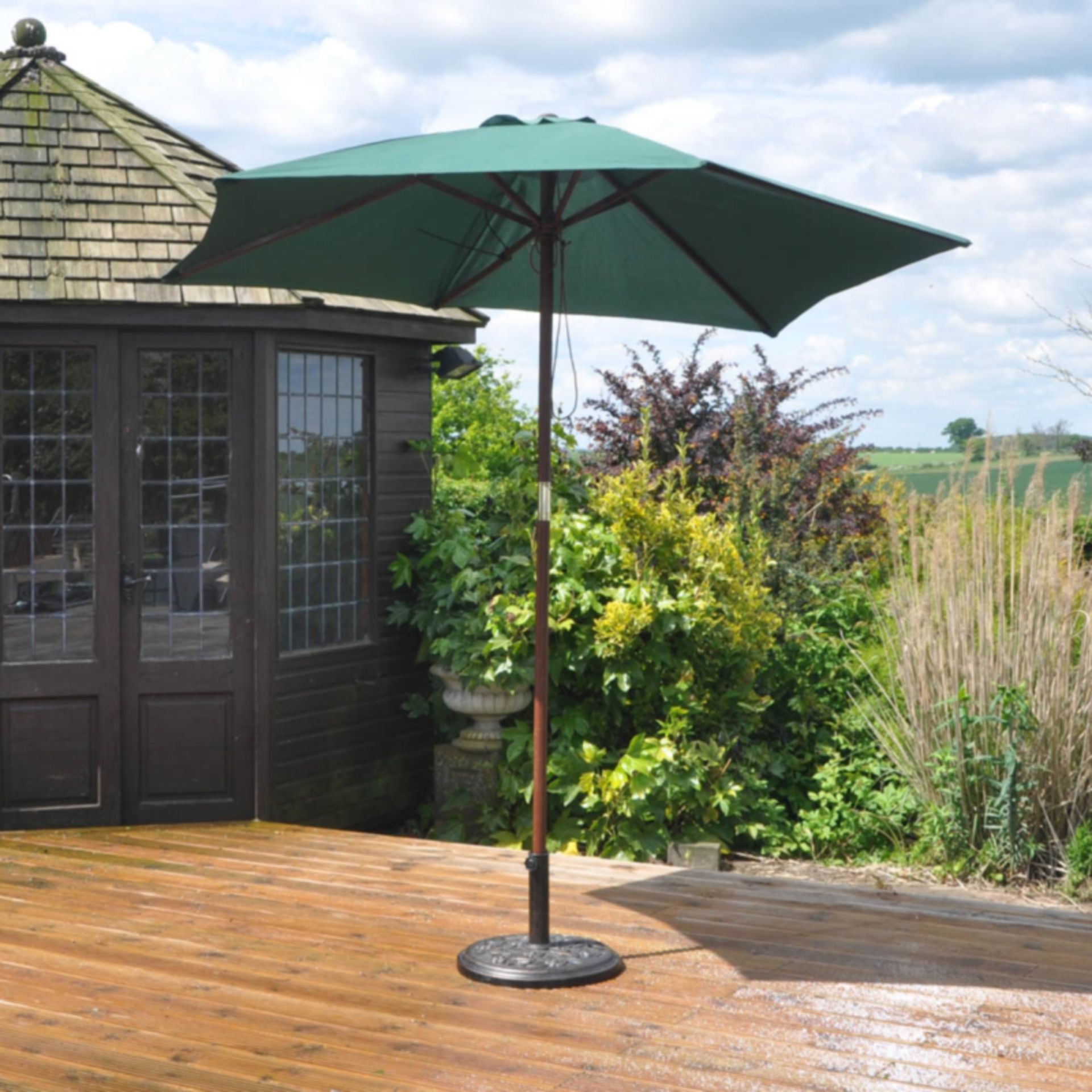 V Brand New 2.4M Wooden Green Garden Parasol - 36mm Hardwood Pole With Brass Fittings - Green