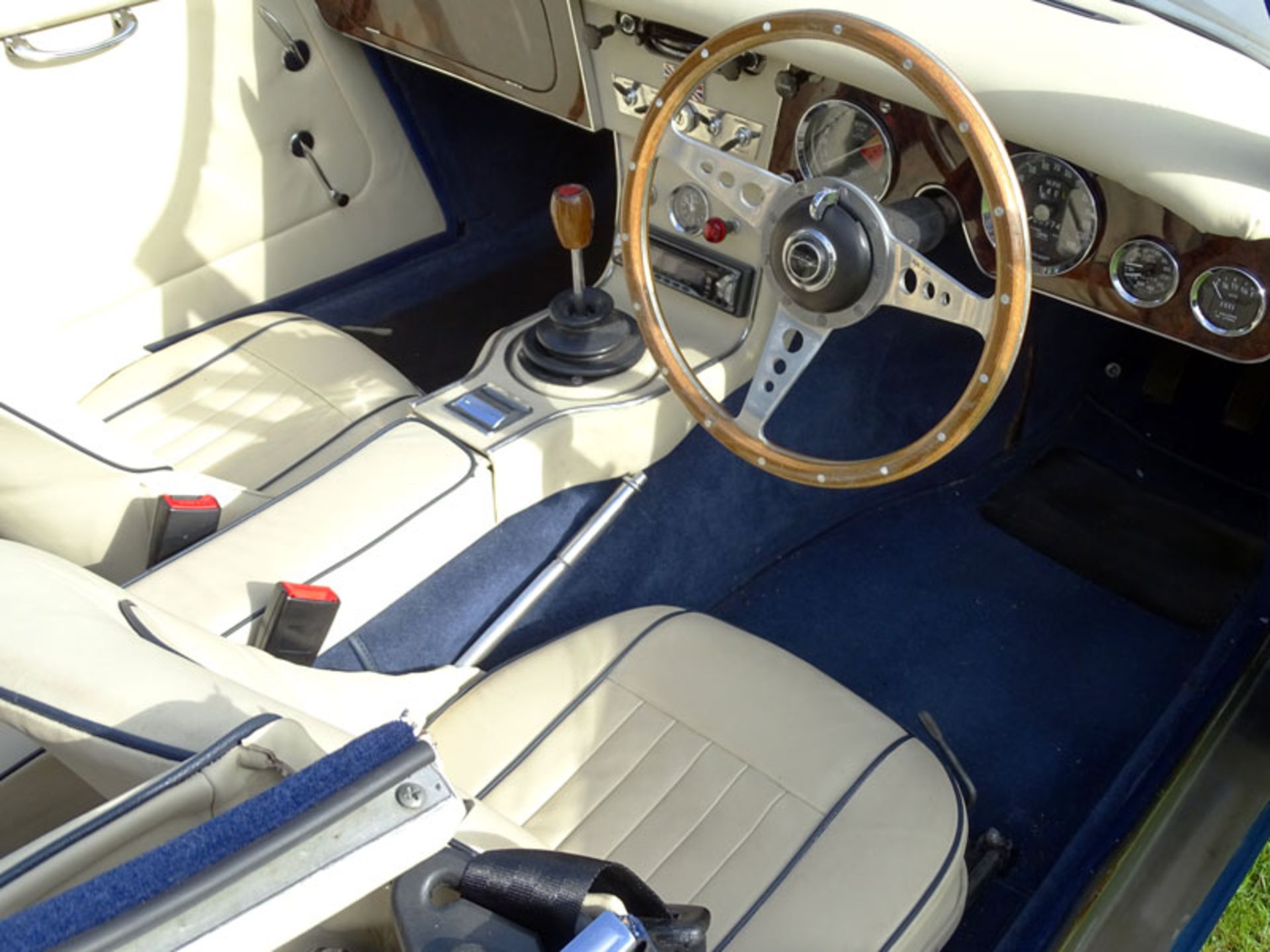 1965 Austin-Healey 3000 MKIII - Image 4 of 8