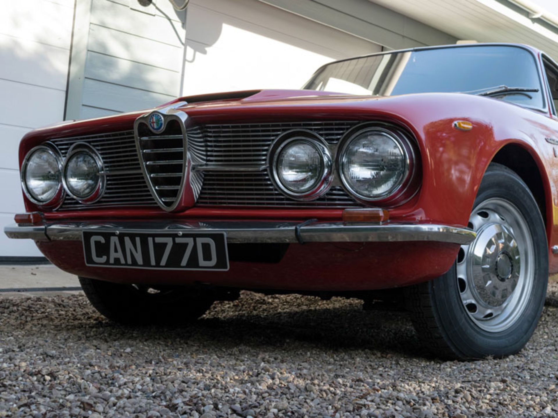 1966 Alfa Romeo 2600 Sprint - Bild 2 aus 10