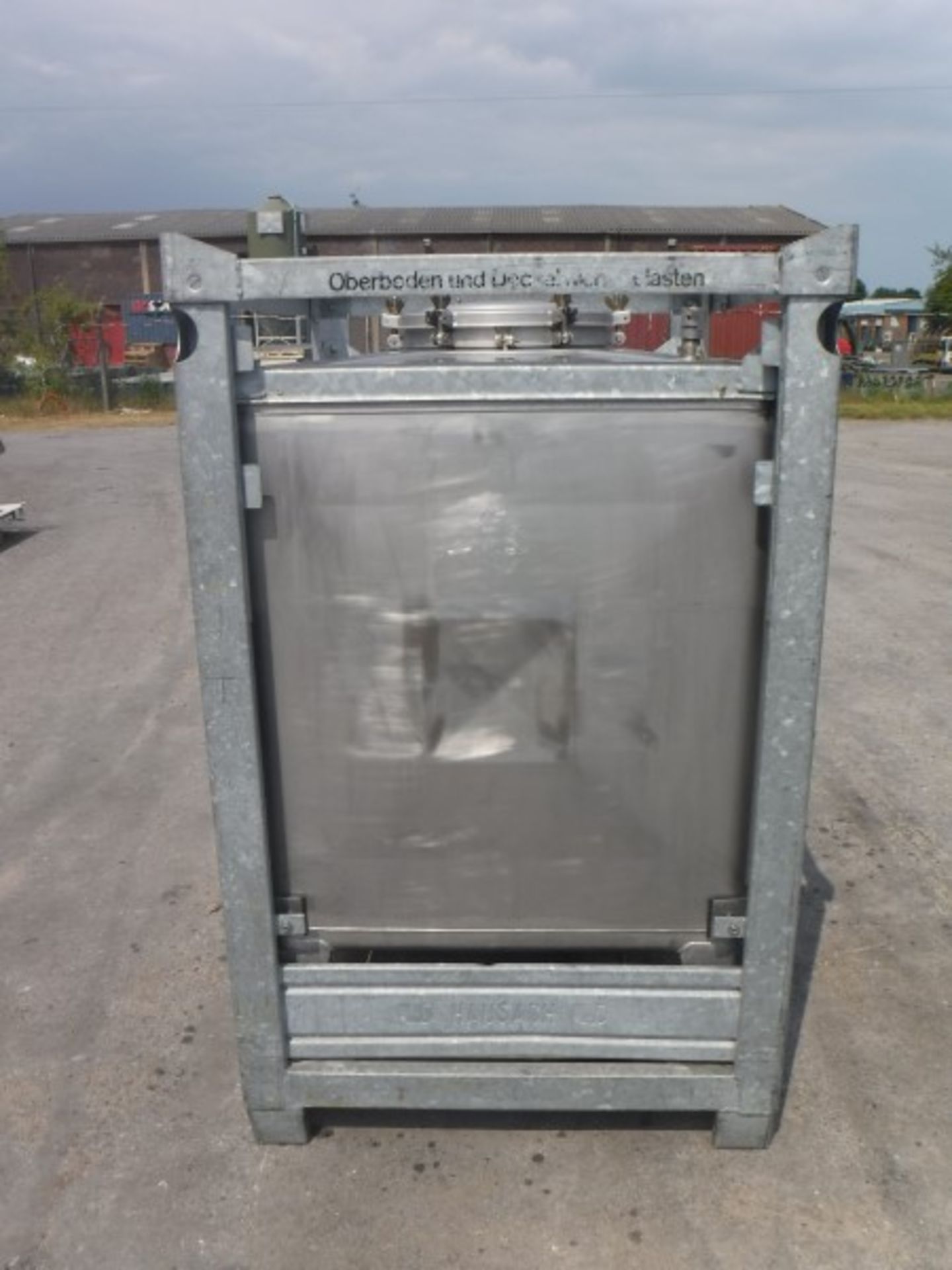 Stainless Steel IBC with Galvanised Protective Frame and Base (Frame can be removed ) Capacity : - Image 2 of 7