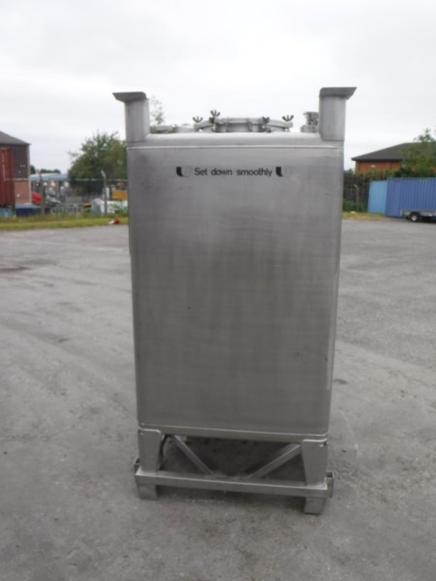 Stainless Steel 1300 litre IBC with access cover, pressure release valve, vent and 2 filling points, - Image 3 of 7