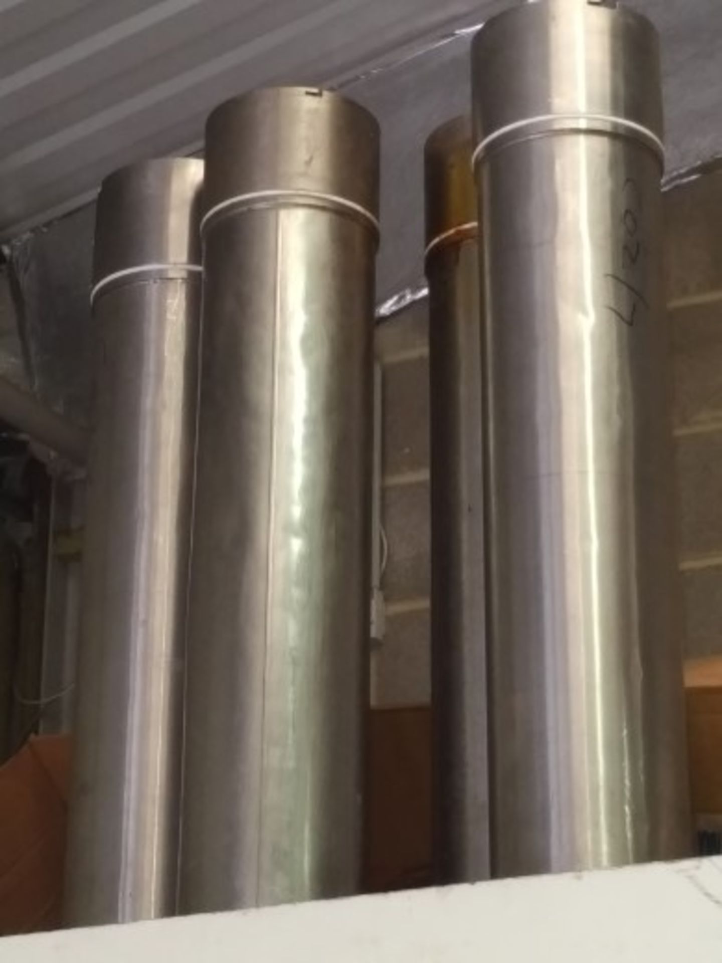 12 STAINLESS STEEL PRESSURE TUBES (FOUR IN WORKSHOP / 3 ON MEZZANINE FLOOR) & GREEN BOX OF - Image 2 of 2