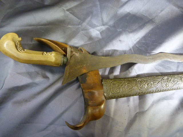 Kris Dagger - Possible early Sumatra Knife with wavy iron blade. Leading to a silver coloured - Image 12 of 36