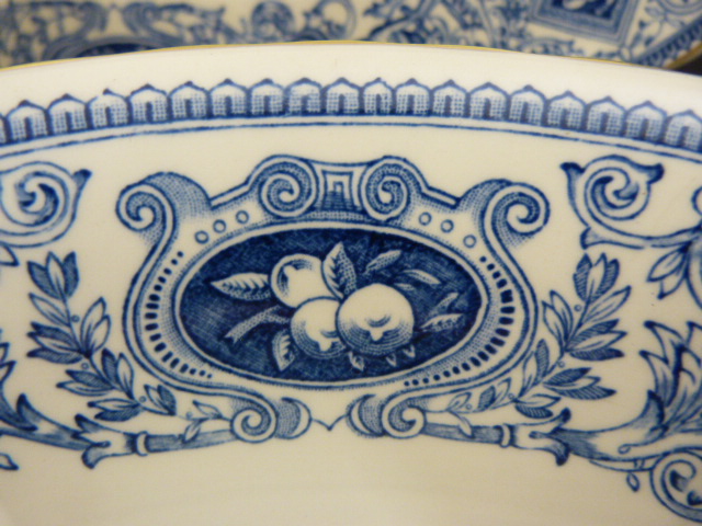 Mulberry Collectables - unusual selection of blue and White china 'Mulberry' pattern to include - Image 5 of 8