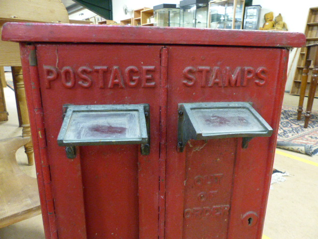 Cast iron two section Postage Stamp dispenser in red - Image 2 of 4