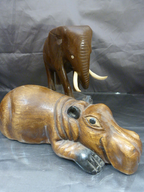 Carved African Hardwood - To include two carved water Buffalo one bearing label Mabuhay Treasure - Image 2 of 14