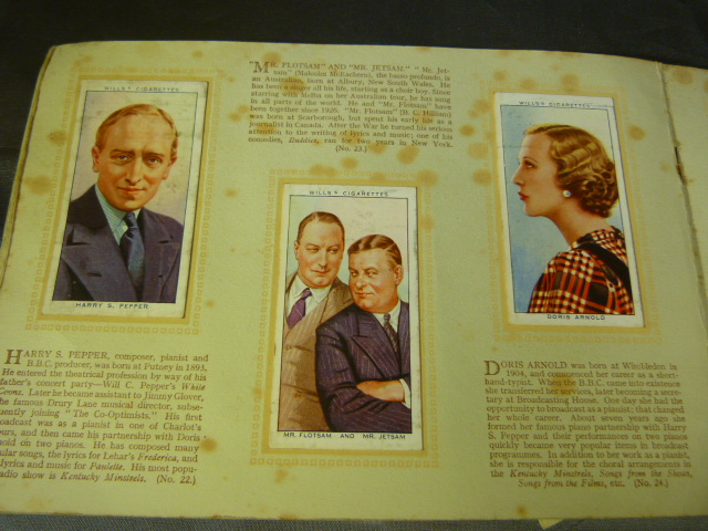 Small collection of cigarette cards. - Image 39 of 68