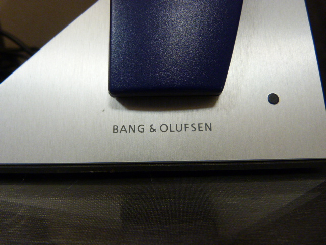 A Bang and Olufsen cordless phone of Geometric form. With original manual. - Image 2 of 8