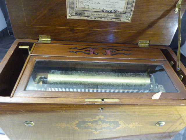 Fine Example of a Larger Victorian Bremond Musical box c1870's. Rosewood outer case is inlaid with - Image 17 of 20