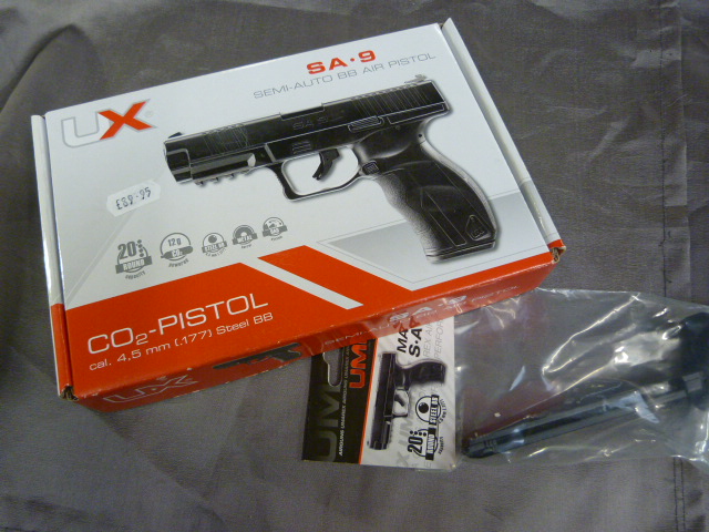 Boxed Umarex SA-9 Semi Auto BB air pistol with spare magazine and in original box - Image 3 of 4