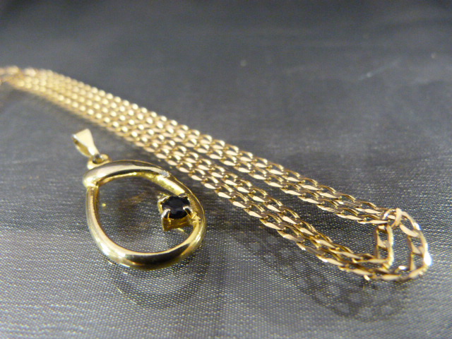 9ct Gold Chain necklace (Italian) approx 45cm long and approx weight 3.6g along with a Gold Coloured - Image 3 of 4