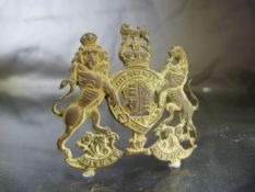 Metal cap badge - Words written - SOIT QUI MALY PENSE, DIEU ET MON DROIT. (field find)