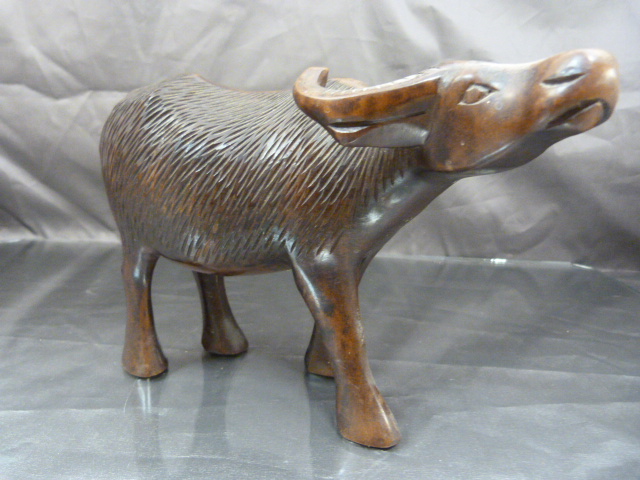 Carved African Hardwood - To include two carved water Buffalo one bearing label Mabuhay Treasure - Image 14 of 14