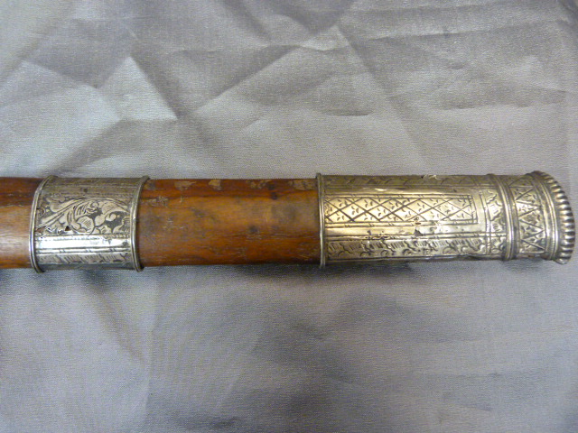 Kris Dagger with straight blade in a hardwood scabbard. The scabbard has silver coloured metal - Image 4 of 24