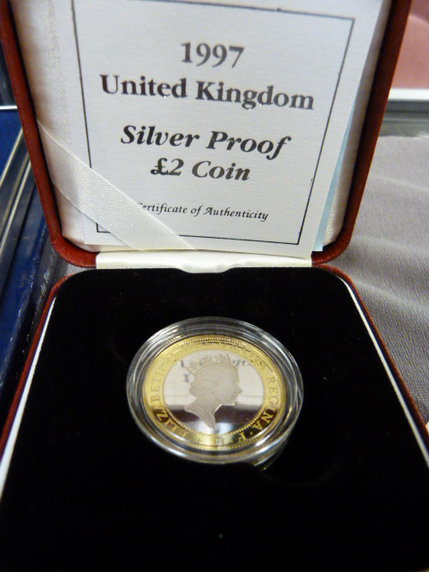 Large Quantity of Proof Coins in original cases and mainly all untouched. Lot to include - 5 x - Image 3 of 7