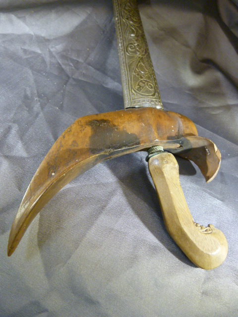 Kris Dagger - Possible early Sumatra Knife with wavy iron blade. Leading to a silver coloured - Image 20 of 36