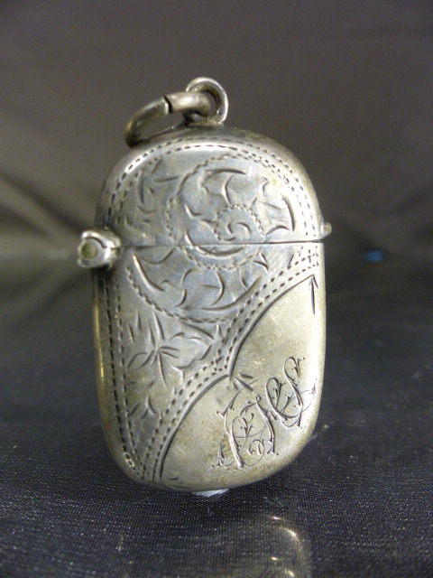 Hallmarked silver Vesta Case with engraved all over Acanthus leaf decoration, match striker to