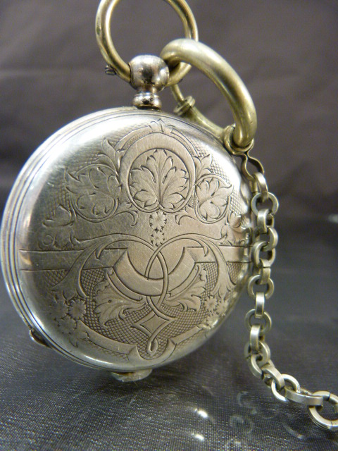 Three working silver pocket watches (2 of which the backs won't open). 1 hallmarked 800. Total - Image 16 of 20